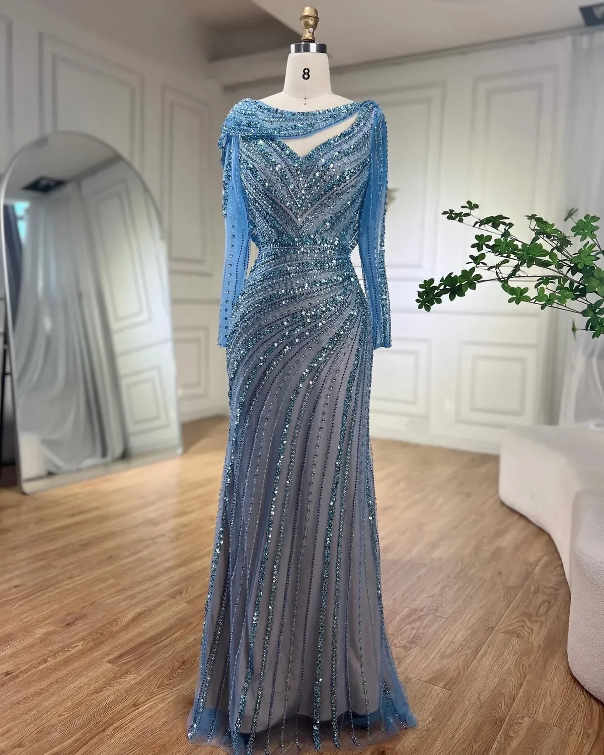 Robe à strass dos nu