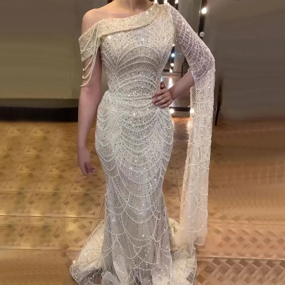 Robe de soirée asymétrique épaulé dénudée