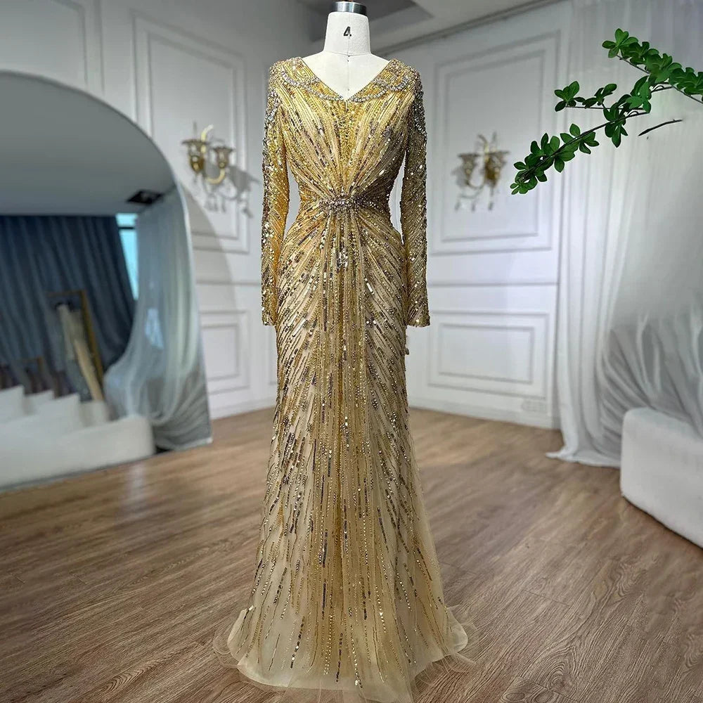 Robe ornée de strass